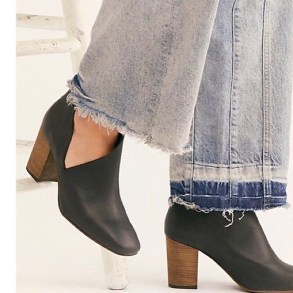 FREE PEOPLE SEENG STARS HEELS BOOTS